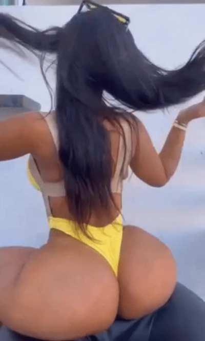 Who are your top 3 favorite bolt on(or lipo'd) beauties? Gif is my personal fave. Use codes of course