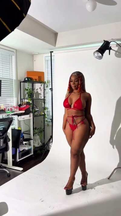 Taaylee G 🍑😍😫😈🇨🇦🇯🇲