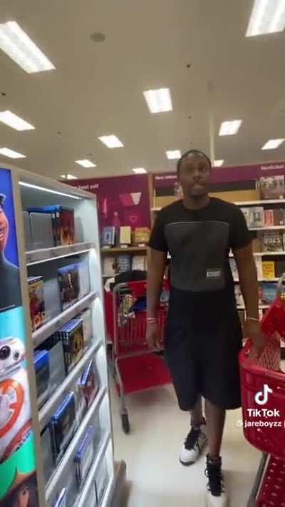 âEasy Pickensâ tik tok douche instigates a fight between him and a guy minding his own business.