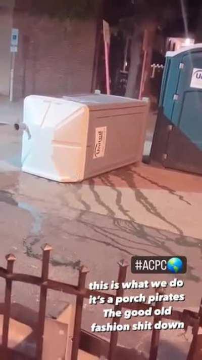 Porch pirate potty