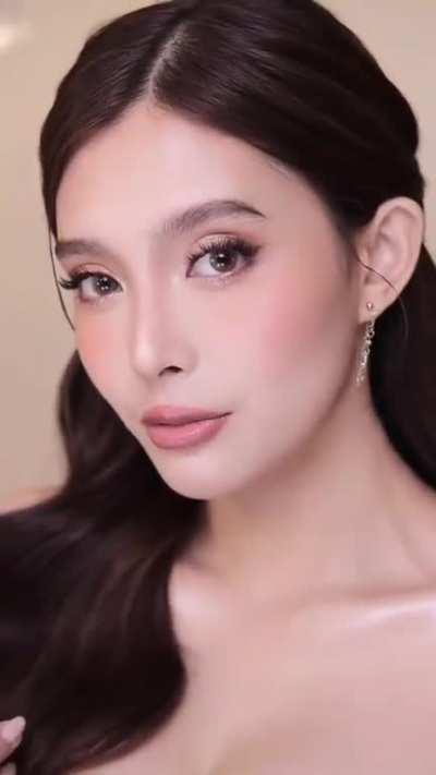 Analyn Barro ð¦ð