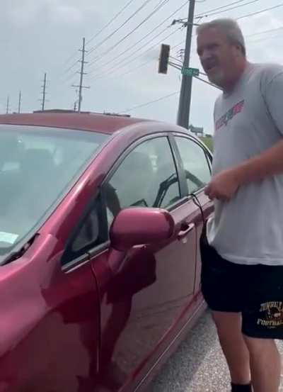 Woman LOSES it after getting into a car accident