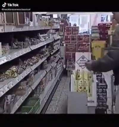 What I imagine when people say humans are apex predators.