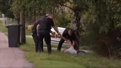 Convenient Police Officer Takes Down Runaway Criminal