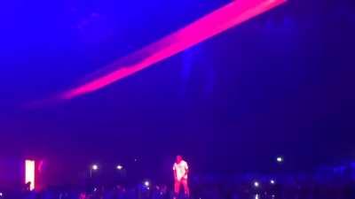 Oh my dis side go stupid live