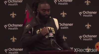 Demario struttin' in with the pettiest game of capture the flag...