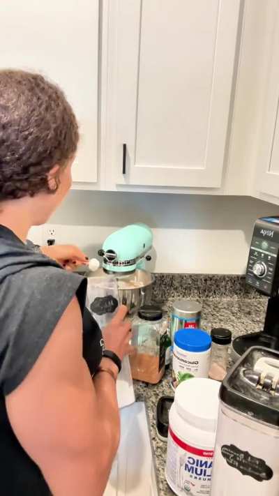 💪 My Daily Breakfast for 24/7 Shredded Gains | ShreddedGains.com