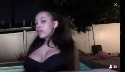 Old vid of her on live