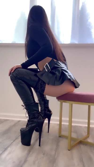 Mistress At Rest 🖤