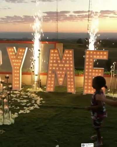 😪We’re never getting the only fans now. Old head proposed on top of a building with views and shit 😪