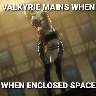 Roofs scare me 🥺🥺