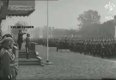 Lvl.1 Artist Vs lvl.88 Führer