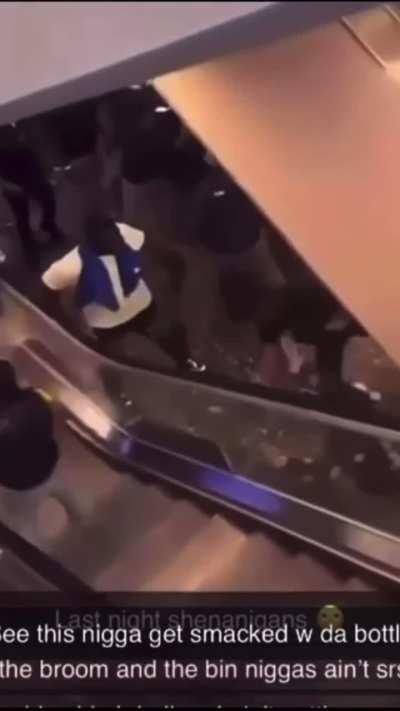 skux getting pressed in sydney cbd