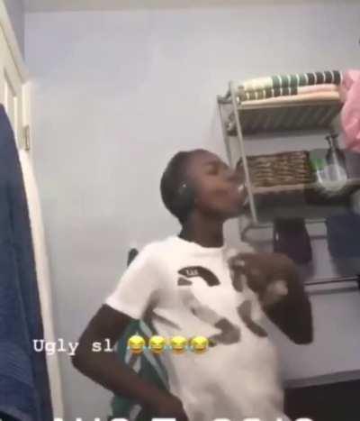 Jersey niggas when they get gifted 🤓