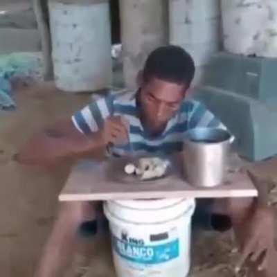 Solamente mira el video, ta bueno.