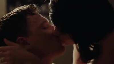 Morena Baccarin steamy hot sex😍