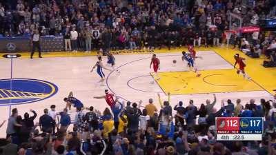 [Highlight] DiVincenzo delivers the dagger for the Dubs' dub