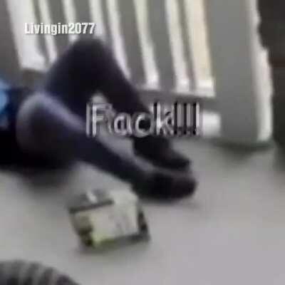 Mas salado ese webon XD