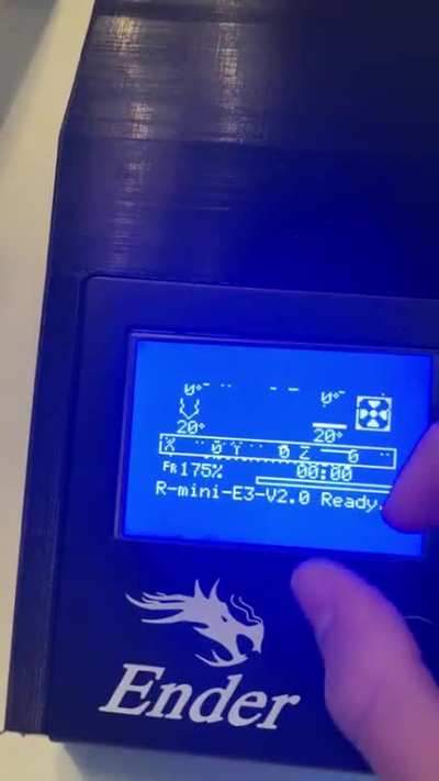 Can anyone tell me why this is happening and how I can fix it? (BTT Skr mini e 3 v2) Ender 3