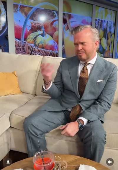 Loving the wavy hair today. IG 10-1.