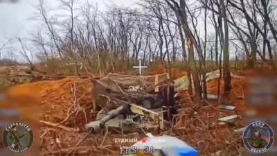 Drone strikes on two Ukrainian M109A6 self-propelled guns in the Pokrovsky direction