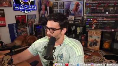 Another explanation from Hasan. He's pushing the gate button and Kaya reacts to it.