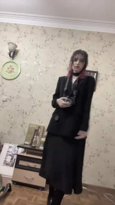 I did a cosplay of Lydia Deetz in Beetlejuice :)