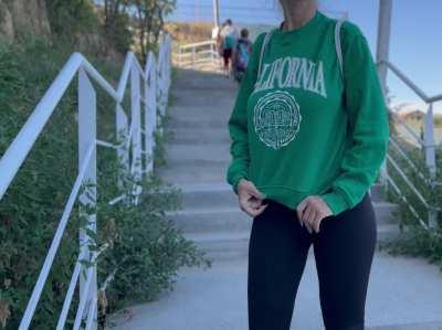 I just can't help myself [GIF]