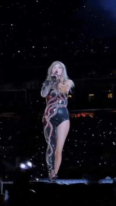 Wish Tay would just sit on my face