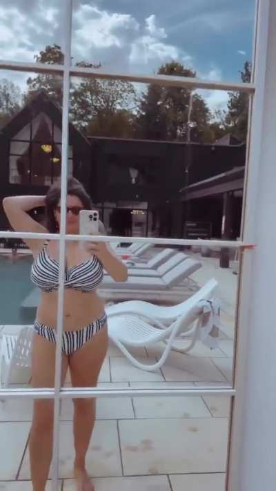 Looking gorgeous - Insta stories - 21.06.25