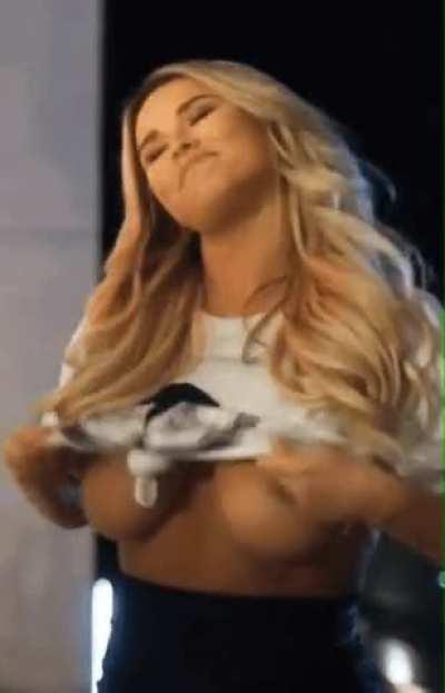 [Reddit] Show me what makes you bust!