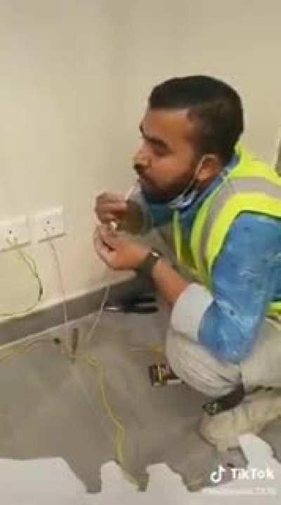 Creative way to lit a cigarette