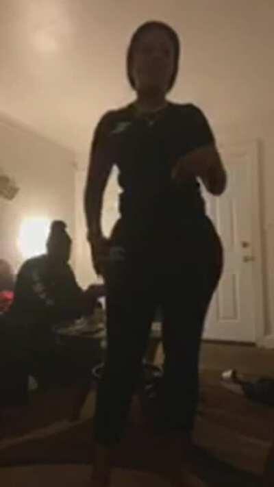 Brownskin girl on girl twerk