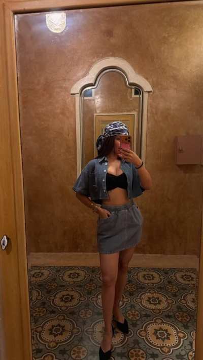 Avneet kaur in a blue co ord set with a black bralette - Ig Story 10th March 2026