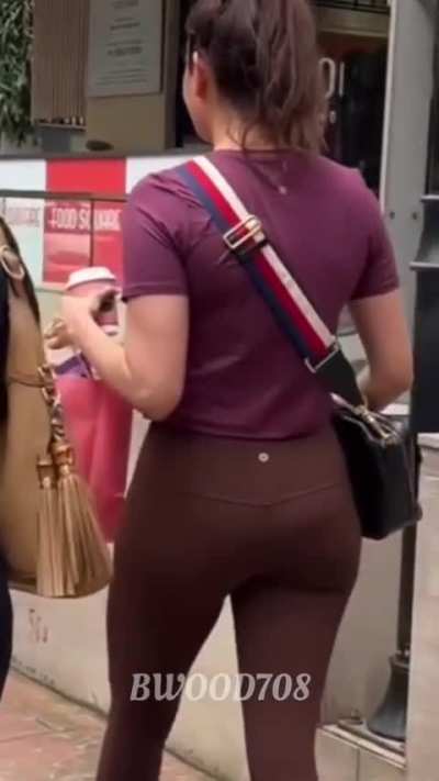 Kajal Aggarwal Thick Base