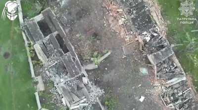 Predator Brigade of Ukraine drop grenades on Russian soldiers near Toretsk, Donetsk Oblast. 05.2025