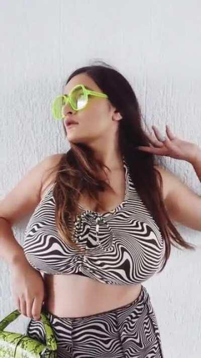 ( • )( • )🥵🥵