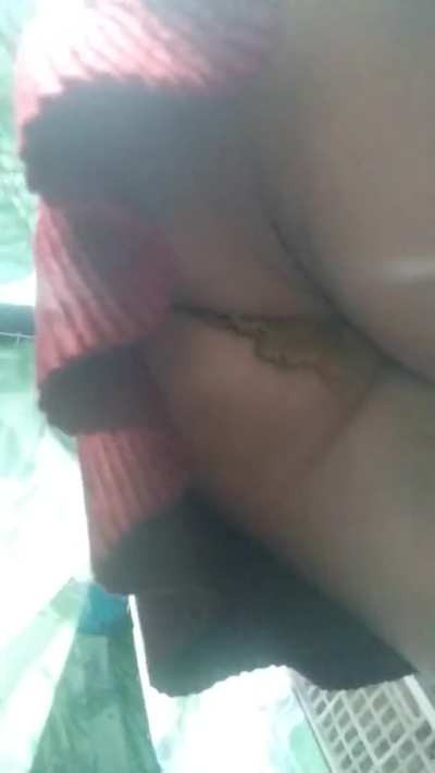 Look under my skirt [F]