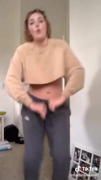 badbittysmoltitt's underboob tiktoktreat