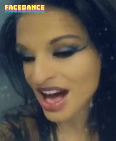 Me being silly and having fun with my free trial of this app where it makes pictures sing anyways wanted to give you guys something funny so you will upvote me since I'm new here and I can't join a damn thing because I have no karma so please please lift 