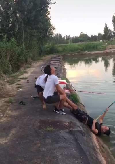 I want to see the fish!