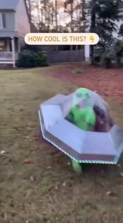 Che Horacio se viene Halloween, ya tenes listo el disfraz? Horacio: