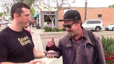 На случай, если вы забыли насколько тупы люди. Шоколадка из холодильника или настоящий слиток серебра возле ломбарда. Какой выбор?