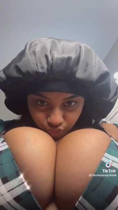 jasmynnaaliyah(@jasmynnaaliyah)