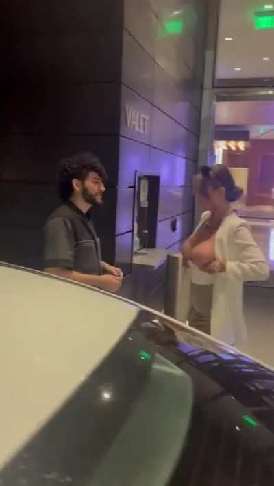 Slutty Tiktoker flashes Valet guy in public
