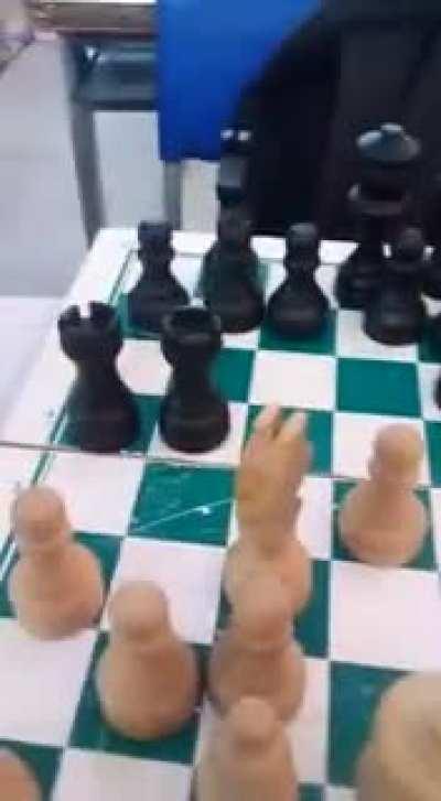 Fica a dica pros jogadores de xadrez