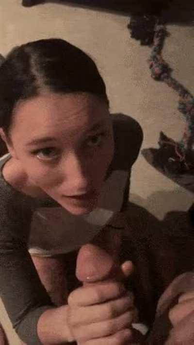 [Snapchat: deadferret kik: zaran93] So horny. help me bust 100% discreet if you want to show of your slut. p.s bjs drive me wild.p.s.s happy to show off