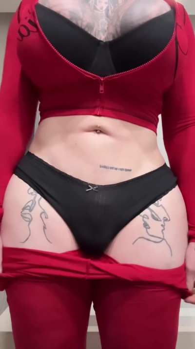 Only the first 50 get to see my nudes… who’s claiming theirs?