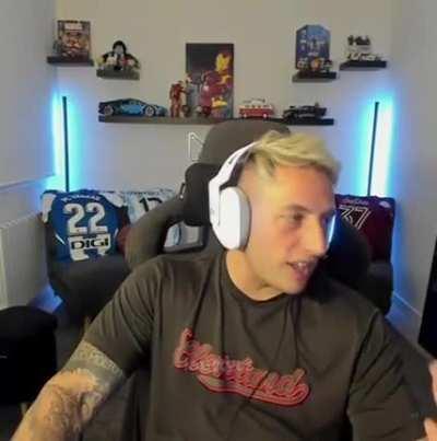 Noo momoo no me baneess