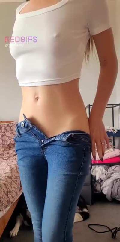 So you like your milfs naked.... I hear you 😘